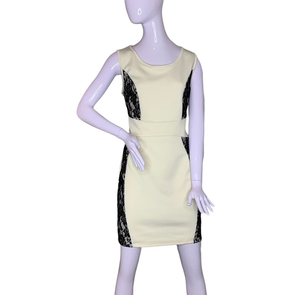 HBGB Dress Sleeveless Cream with Black  Lace details on sides pullover Size XL